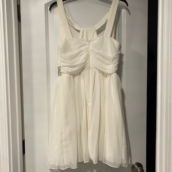 White Tulle Dress - Picture 3 of 5